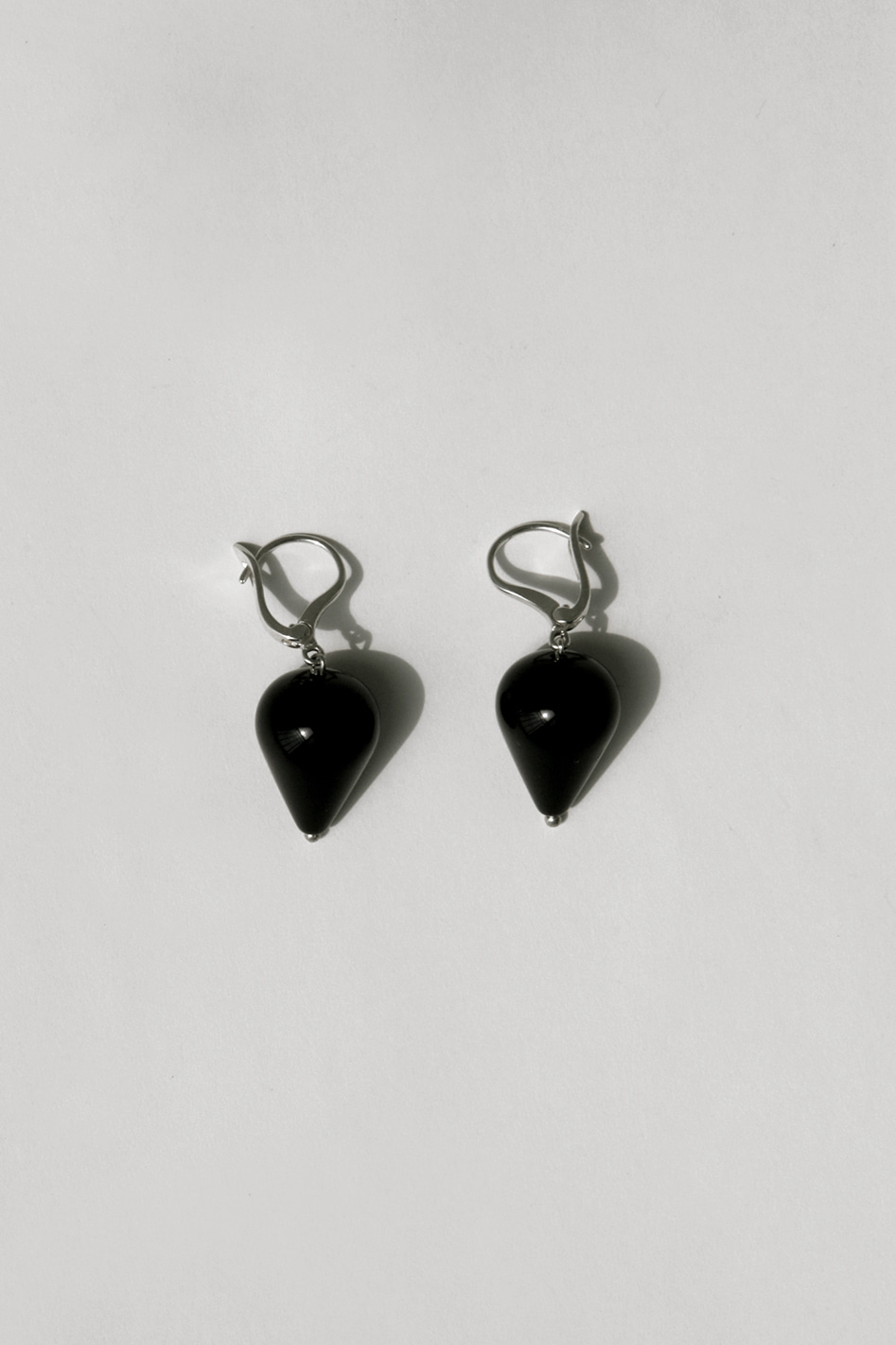 ONYX CLASSIC EARRINGS -Limited Edition